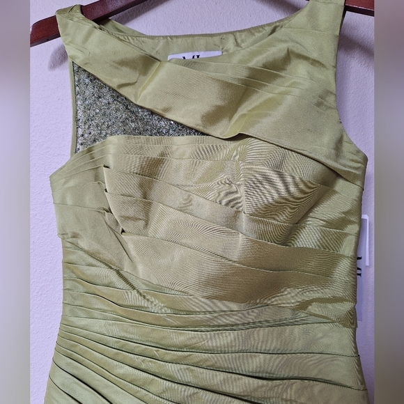 NWT Monique lhuillier Sleeveless Knee-length Green Gown. Womens size 4 - Picture 4 of 12
